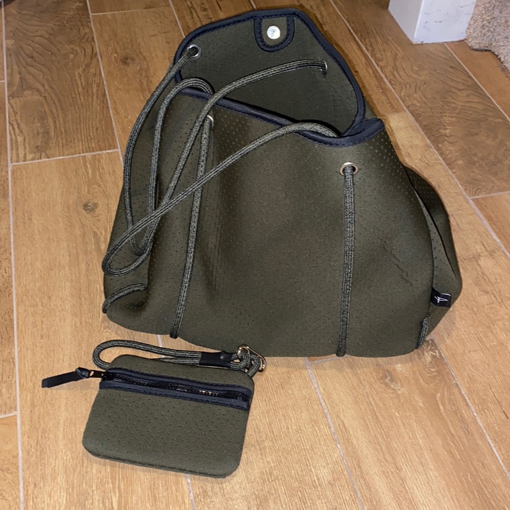 Pole tribe bag with small wallet